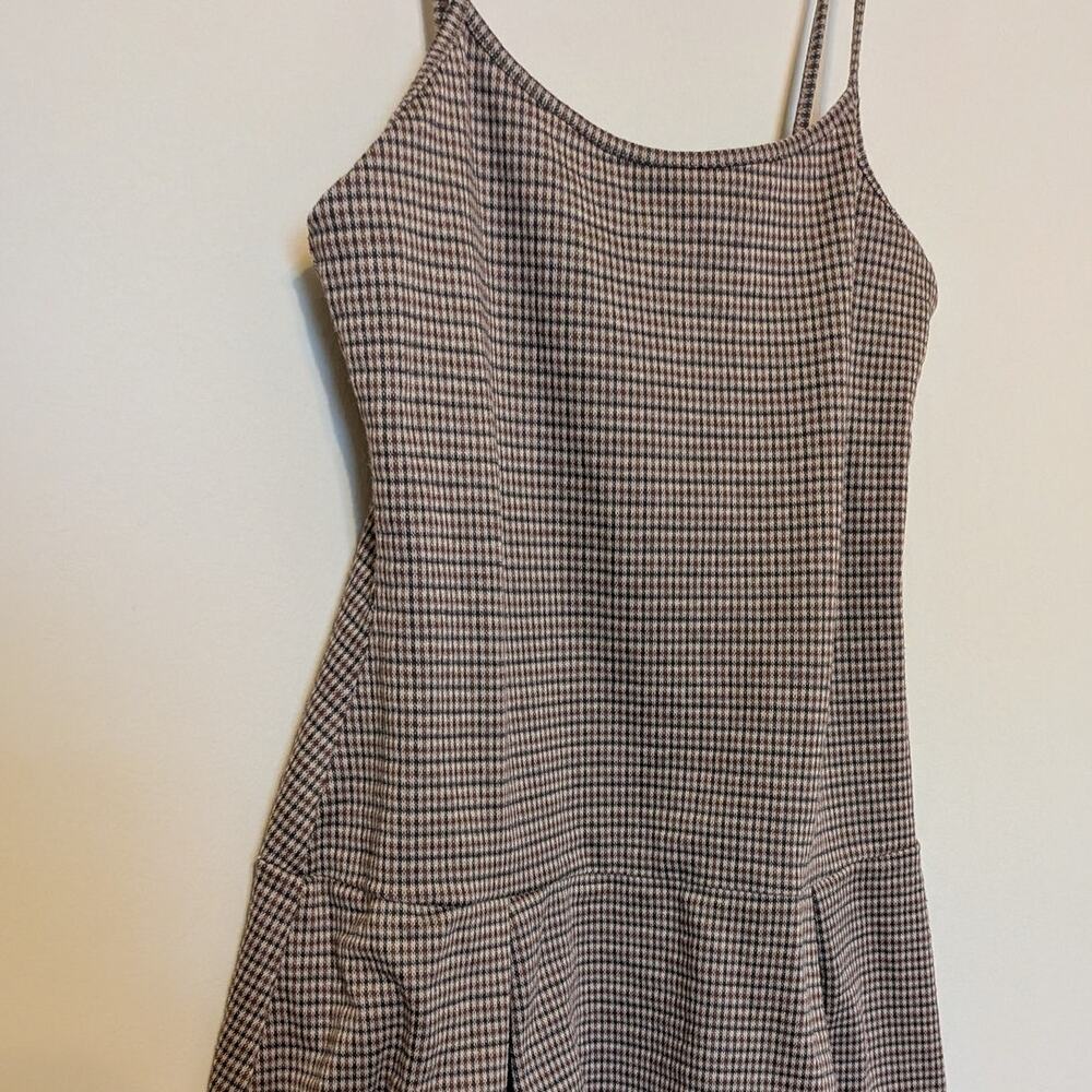 Frankee & Skylarr 90s Brown/Black Gingham Flare Dress With Spaghetti Straps - Picture 2 of 7